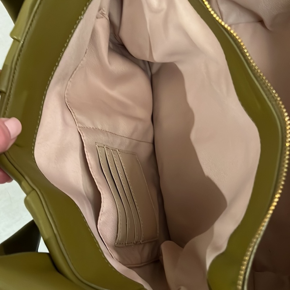 NWT Green tote - Picture 11 of 12